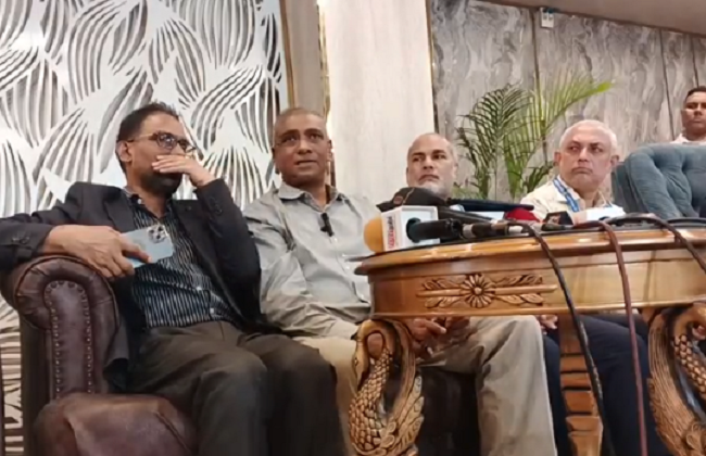 বিএসইসি চেয়ারম্যান-কমিশনারদের পদত্যাগ দাবি, নইলে কর্মবিরতি